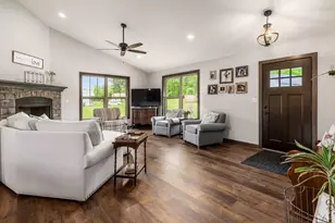 224 Blue Bird Dr, Butler, OH 44822 - Photo 8