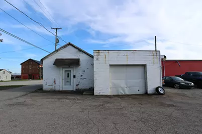 322 N Sandusky Avenue, Bucyrus, OH 44820 - Photo 2