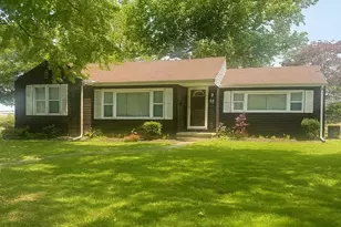 53 State St, Jeffersonville, OH 43128 - Photo 1