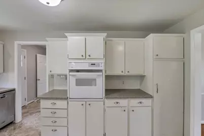 498 Marion Manor Woods, Newark, OH 43055 - Photo 16