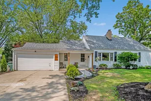 340 Canyon Dr S, Columbus, OH 43214 - Photo 2