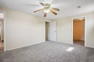 2117 E Kilbourne Ave, Columbus, OH 43229 - Photo 18
