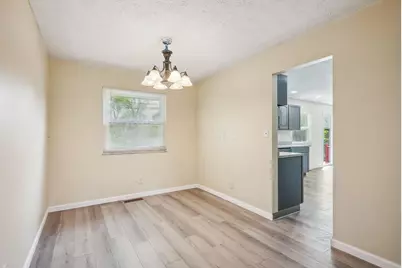 2117 E Kilbourne Avenue, Columbus, OH 43229 - Photo 6