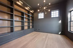 7301 Wood Edge Ln, New Albany, OH 43054 - Photo 8