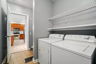 250 Daniel Burnham Square, Columbus, OH 43215 - Photo 34