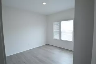 477 Helena Dr, Plain City, OH 43064 - Photo 4