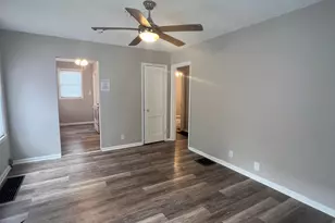 2769 McGuffey Rd, Columbus, OH 43211 - Photo 2