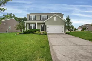 1322 Forest Edge Dr, Marysville, OH 43040 - Photo 2