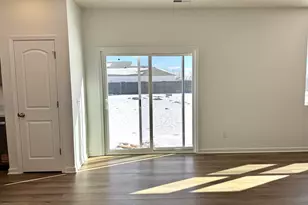 296 Rye St, Galloway, OH 43119 - Photo 6