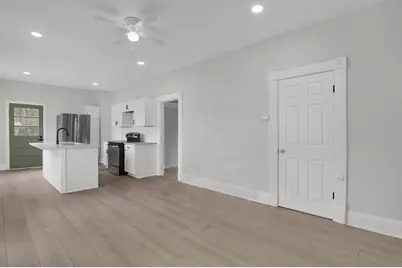 33 N Hartford Avenue, Columbus, OH 43222 - Photo 2