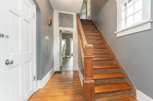 2158 Indiana Ave, Columbus, OH 43201 - Photo 4