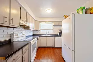 2758 Sutton Ave, Dayton, OH 45429 - Photo 12