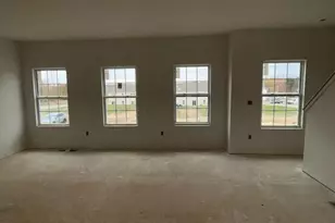 5946 Abernathy Ln, Columbus, OH 43232 - Photo 8