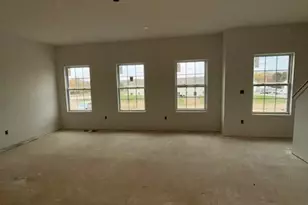 5946 Abernathy Ln, Columbus, OH 43232 - Photo 8