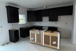 5946 Abernathy Ln, Columbus, OH 43232 - Photo 4