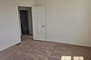 5946 Abernathy Ln, Columbus, OH 43232 - Photo 22