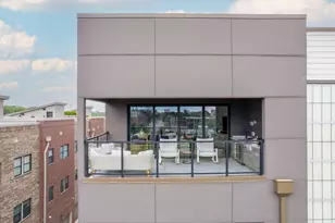 719 Civitas Ave, Columbus, OH 43215 - Photo 8