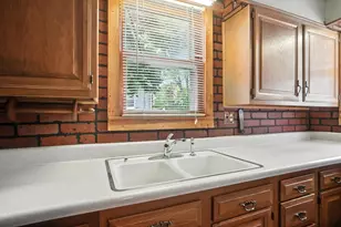 292 N Main St, London, OH 43140 - Photo 8