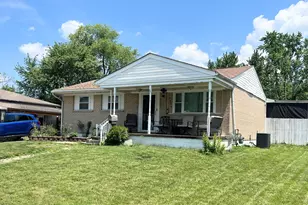 5254 Sedalia Dr, Columbus, OH 43232 - Photo 2