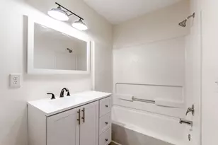 5556 Parkshire Dr, Columbus, OH 43229 - Photo 36