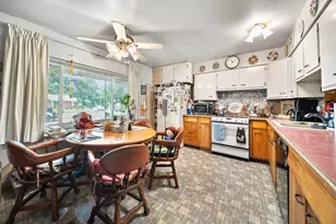 3750 Dresden St, Columbus, OH 43224 - Photo 4