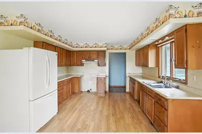 24 W High Street, Jeffersonville, OH 43128 - Photo 10