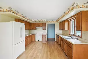 24 W High St, Jeffersonville, OH 43128 - Photo 10