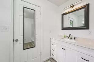 3573 S Champion Ave, Columbus, OH 43207 - Photo 20