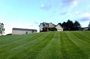 26067 Buena Vista Rd, Rockbridge, OH 43149 - Photo 1