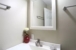 858 Kinnear Rd, Columbus, OH 43212 - Photo 6