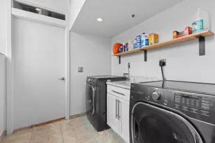 17 W 3rd Ave, Columbus, OH 43201 - Photo 30