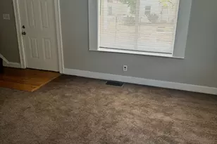 982 E 16th Ave, Columbus, OH 43211 - Photo 8