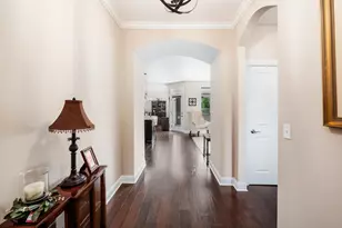 10411 Spicebrush Dr, Plain City, OH 43064 - Photo 2