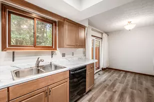 3278 Brookview Way, Columbus, OH 43221 - Photo 14