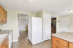 8055 Eliot Dr, Reynoldsburg, OH 43068 - Photo 16