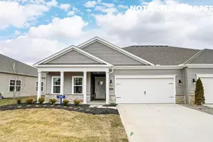 490 Darliene Dr, Plain City, OH 43064 - Photo 2