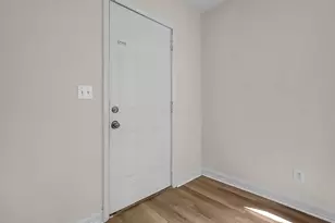 2585 Perdue Ave, Columbus, OH 43211 - Photo 6