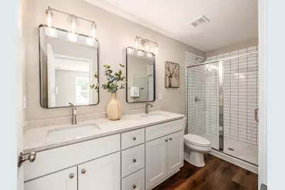 429 Postle Boulevard, Columbus, OH 43228 - Photo 16