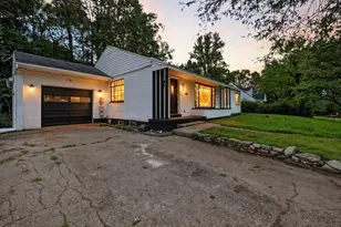 4261 Briar Pl, Dayton, OH 45405 - Photo 2