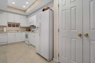 8039 Farm Crossing Cir, Powell, OH 43065 - Photo 24