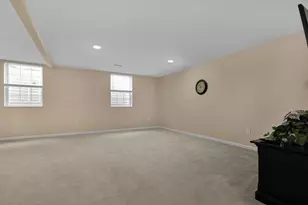 8039 Farm Crossing Cir, Powell, OH 43065 - Photo 40