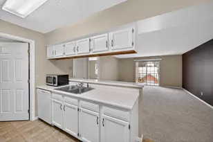 5765 Cheviot Rd, Cincinnati, OH 45247 - Photo 14