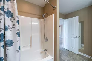 1295 Paddock, Washington Court House, OH 43160 - Photo 32
