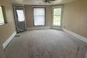 135 S Valley St, Corning, OH 43730 - Photo 4