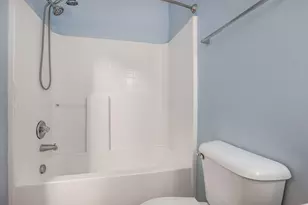 5882 Abernathy Ln, Columbus, OH 43232 - Photo 20
