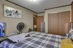 571 E Main St, Logan, OH 43138 - Photo 16