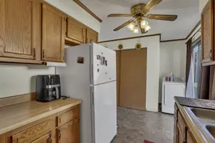 571 E Main St, Logan, OH 43138 - Photo 36