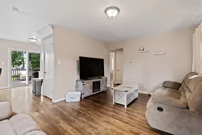 759 E Longview Avenue, Columbus, OH 43224 - Photo 2