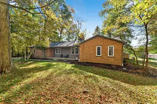 2831 Sterling Dr NW, Carroll, OH 43112 - Photo 2