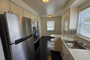 594 Chatham Rd, Columbus, OH 43214 - Photo 8